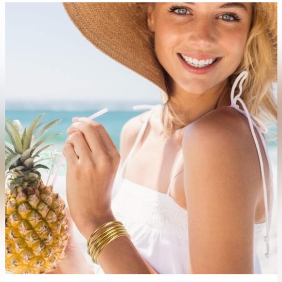 Glitter Jelly Bangles Bracelets - Soft Silicone Glitter Filled, 9 bracelets - Picture 5 of 8